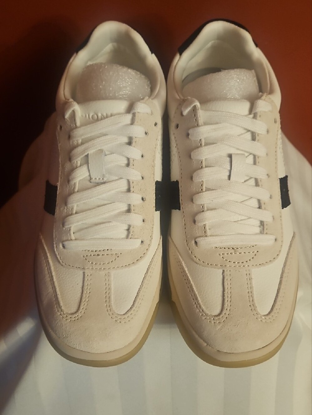VIONIC City Walk sneakers